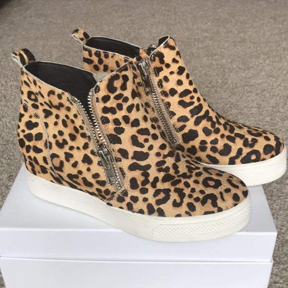 Leopard Print Booties - Picture 1 of 7
